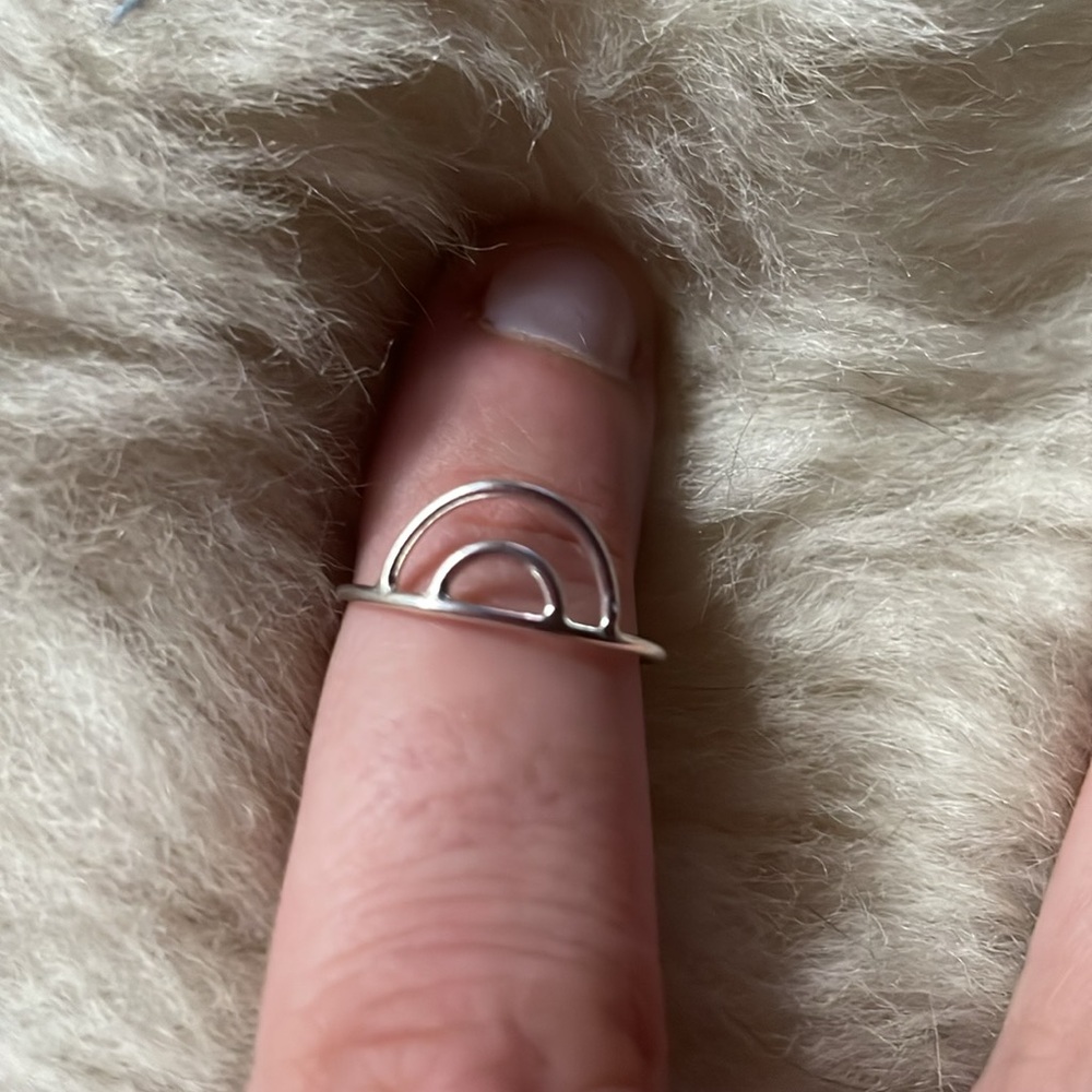 3/$20! Sterling silver size 7 ring rainbow arches